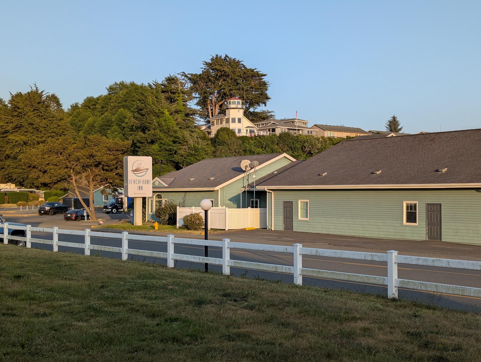 PXL_20250606_030936073sm